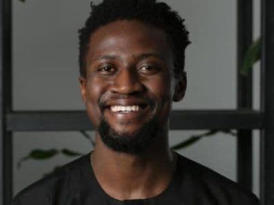 zuxdSTZt_400x400 (1)